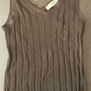 Dana Buchman women’s v next tank